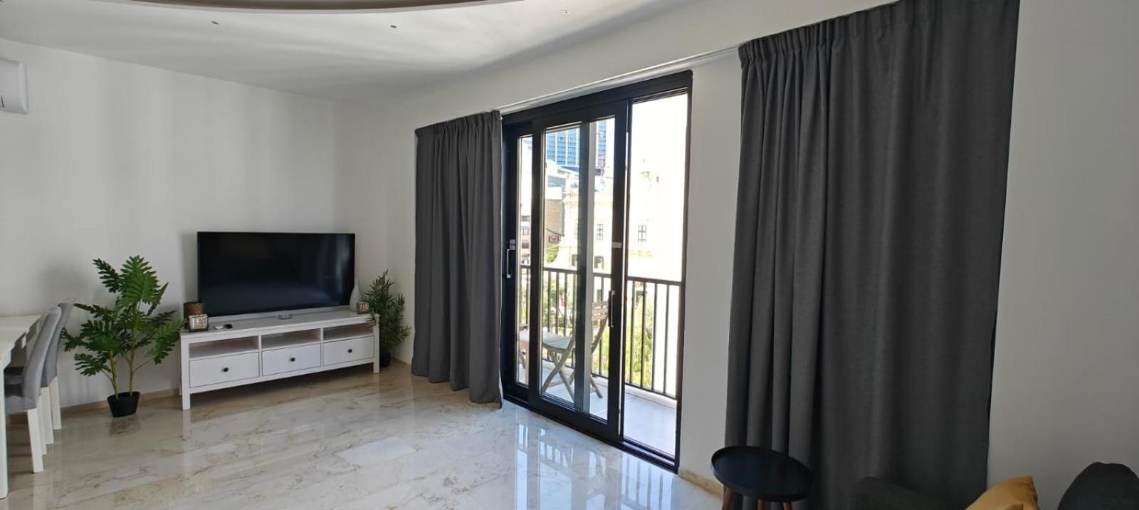 شقة Luxury Garden View At Spinola Bay St Julians سانت جوليان المظهر الخارجي الصورة